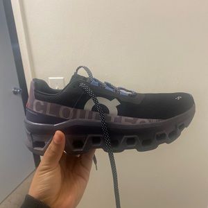 Cloud monster running shoes